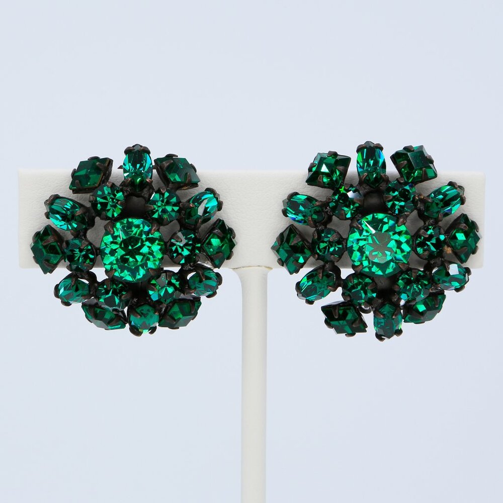Vintage Schreiner NY UV Glow Emerald Green Rhinestone Cluster Earrings 1950s